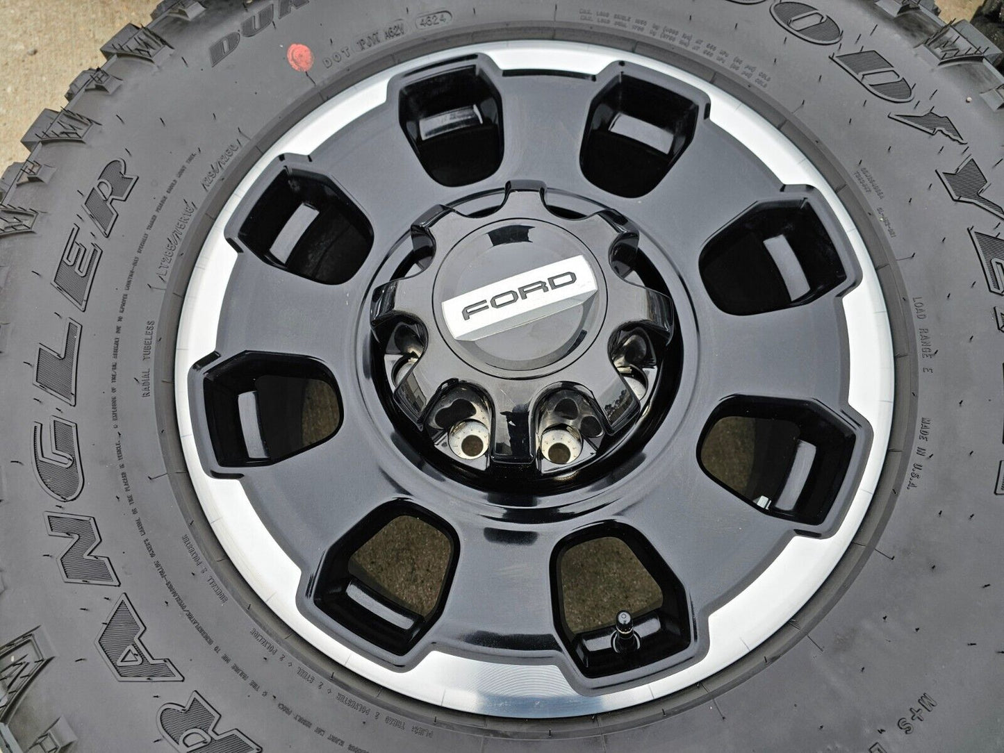 18" Ford F-250 F-350 OEM TREMOR 10482 black rims wheels 2023 2024 2025 NEW