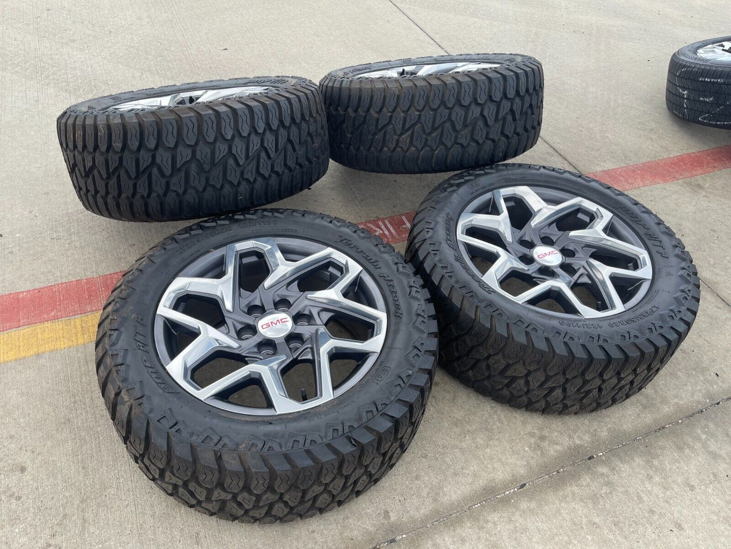 20" GMC Sierra Yukon AT4 Tahoe Silverado OEM wheels rims tires 2022 2023 2024