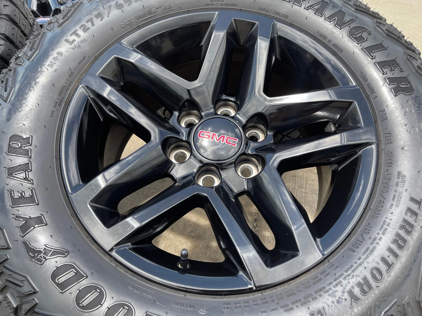 18" Chevy Silverado Tahoe Z71 ZR2 OEM 5911 wheels rims 2023 2024 2025 2026