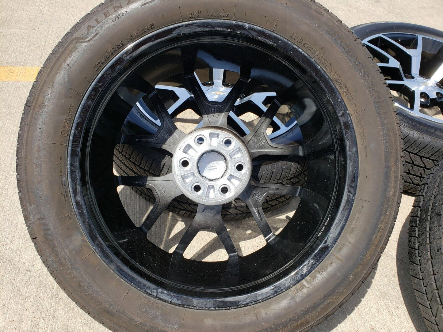22" GMC Yukon Chevy Tahoe OEM replica wheels rims 5698 tires