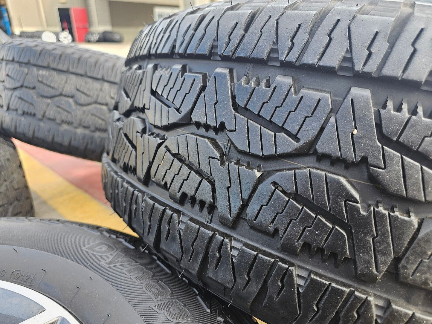18" Jeep Grand Cherokee Durango OEM 9164 LIMITED wheels rims tires