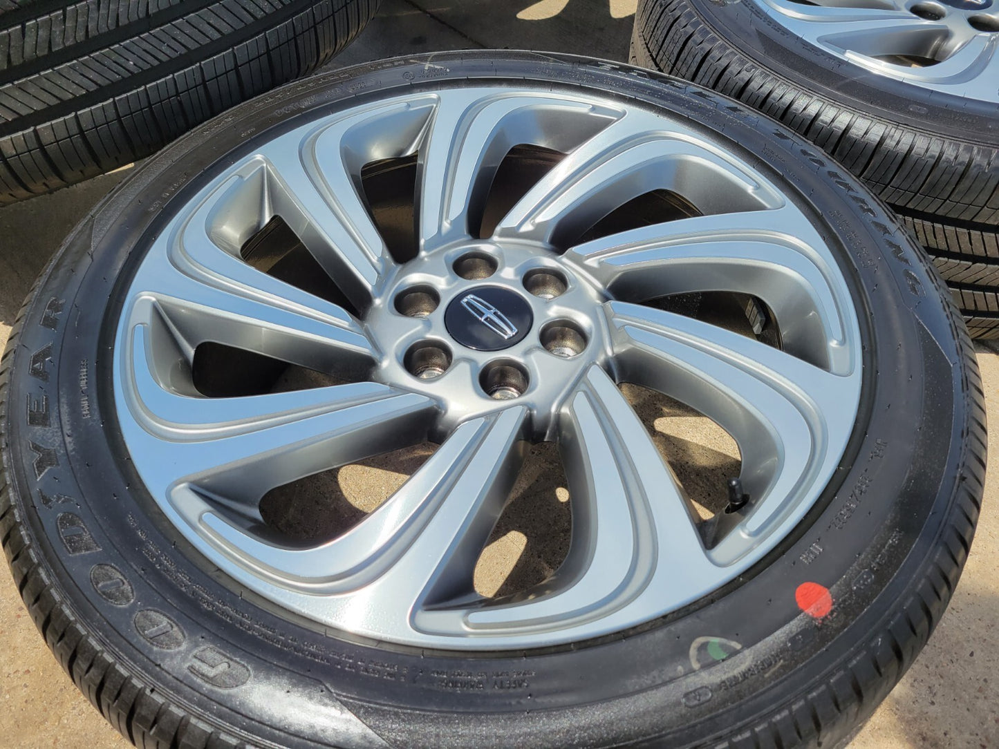 22" Lincoln Navigator OEM rims wheels tires RESERVE 10497 NEW