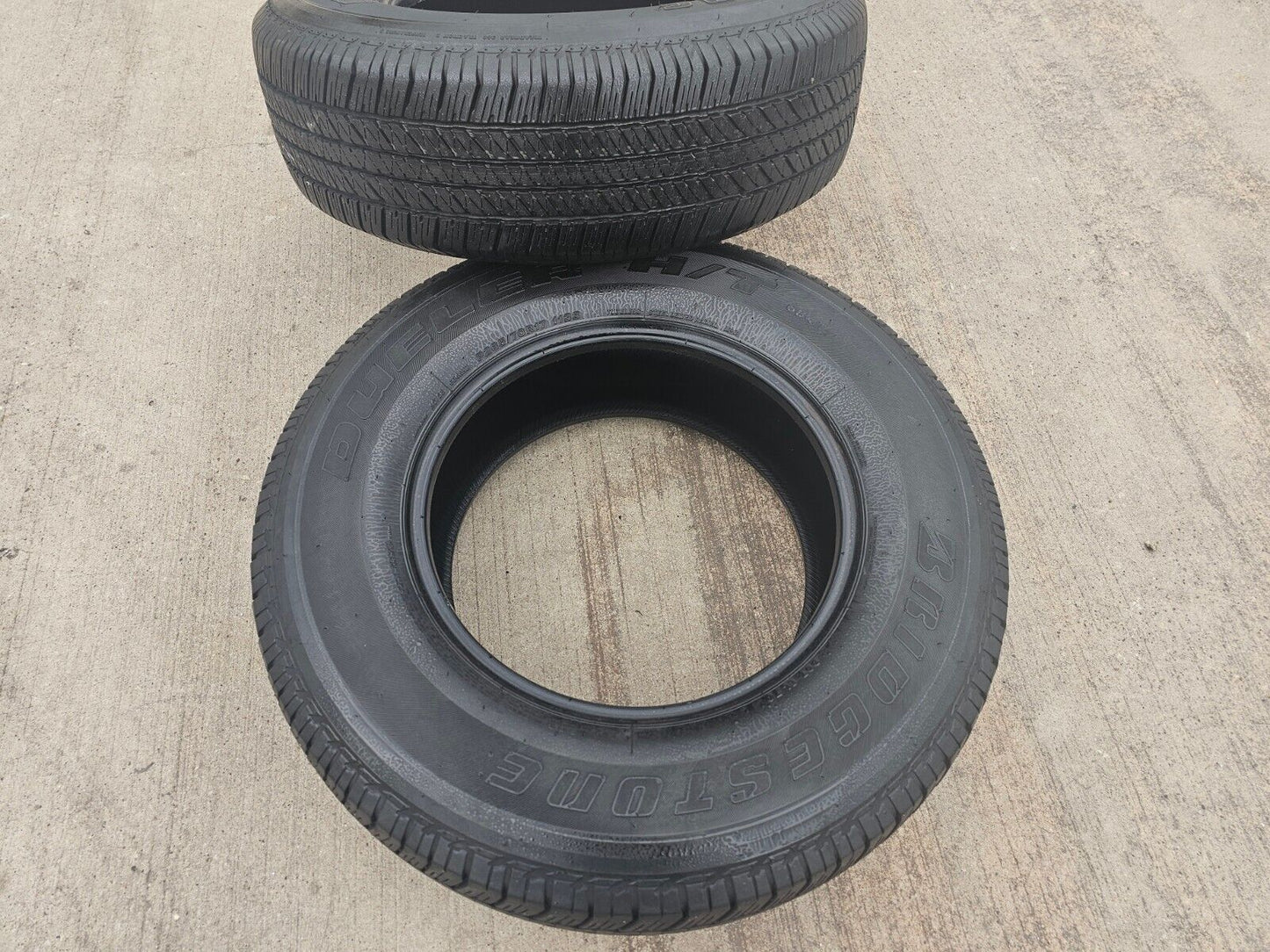 265/70/17 Bridgestone Dueler H/T 684 II tire spare 113S