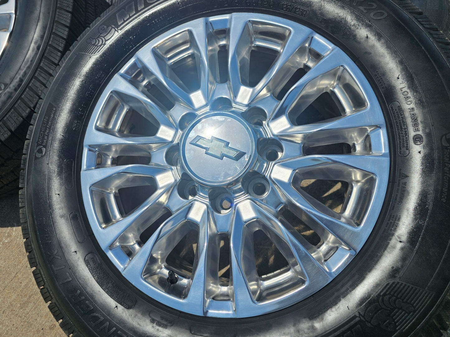 20" Chevy Silverado High Country 2500 3500 OEM 5961 wheels rims tires MICHELIN