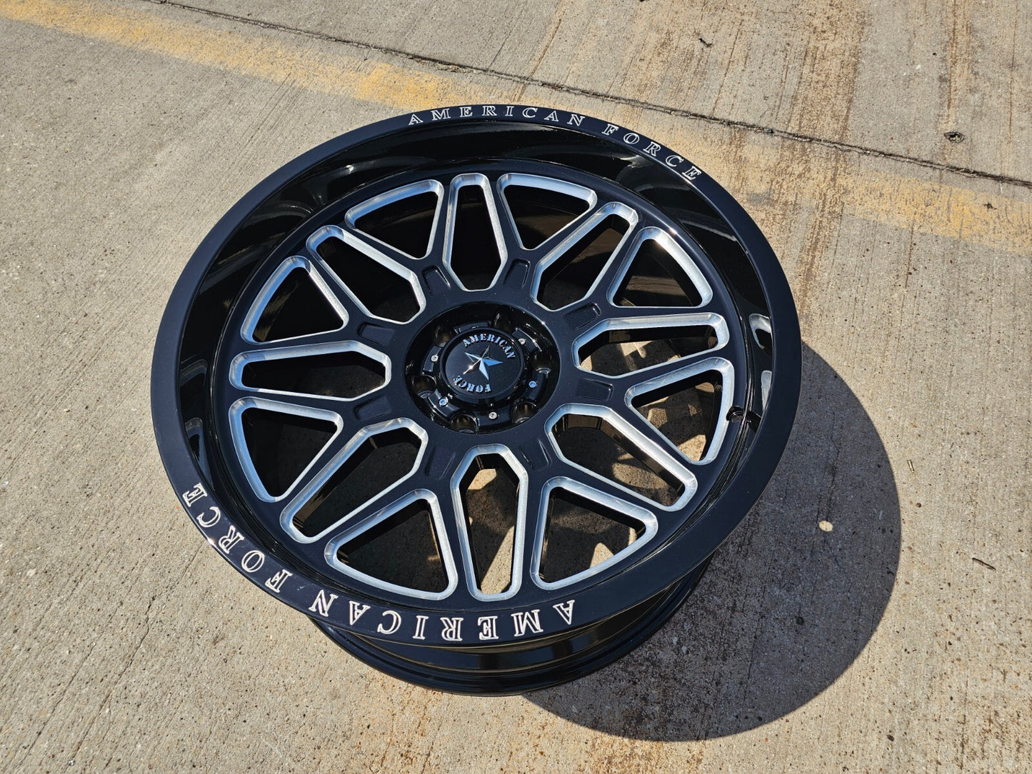 (1) 22x10 22" American Force AC001 Rush Ford F-150 Expedition rim wheel -18 NEW