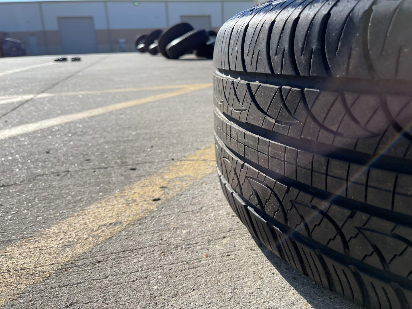 (1) 20" Dodge Charger SRT HELLCAT OEM 2605 2715 wheel rim tire spare PIRELLI
