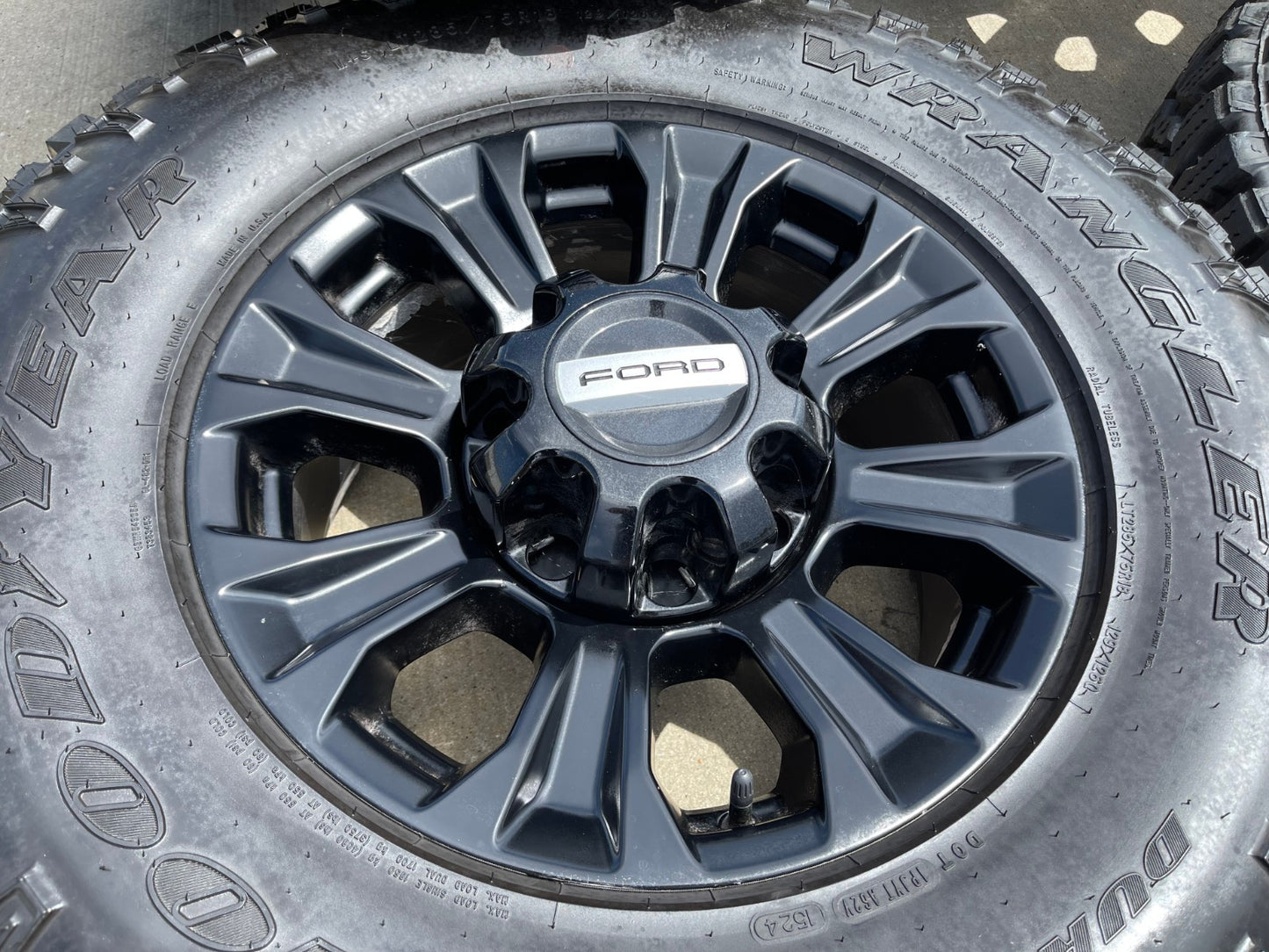 18" Ford F-250 F-350 Tremor OEM 10097 rims wheels DURATRAC A/T tires