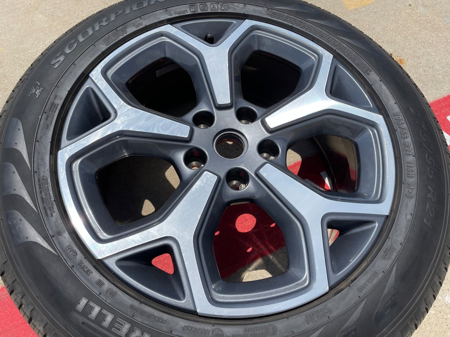 (1) 21" Rivian R1T R1S OEM wheel rim tire spare 2022 2023 2024 2025 2026 2027