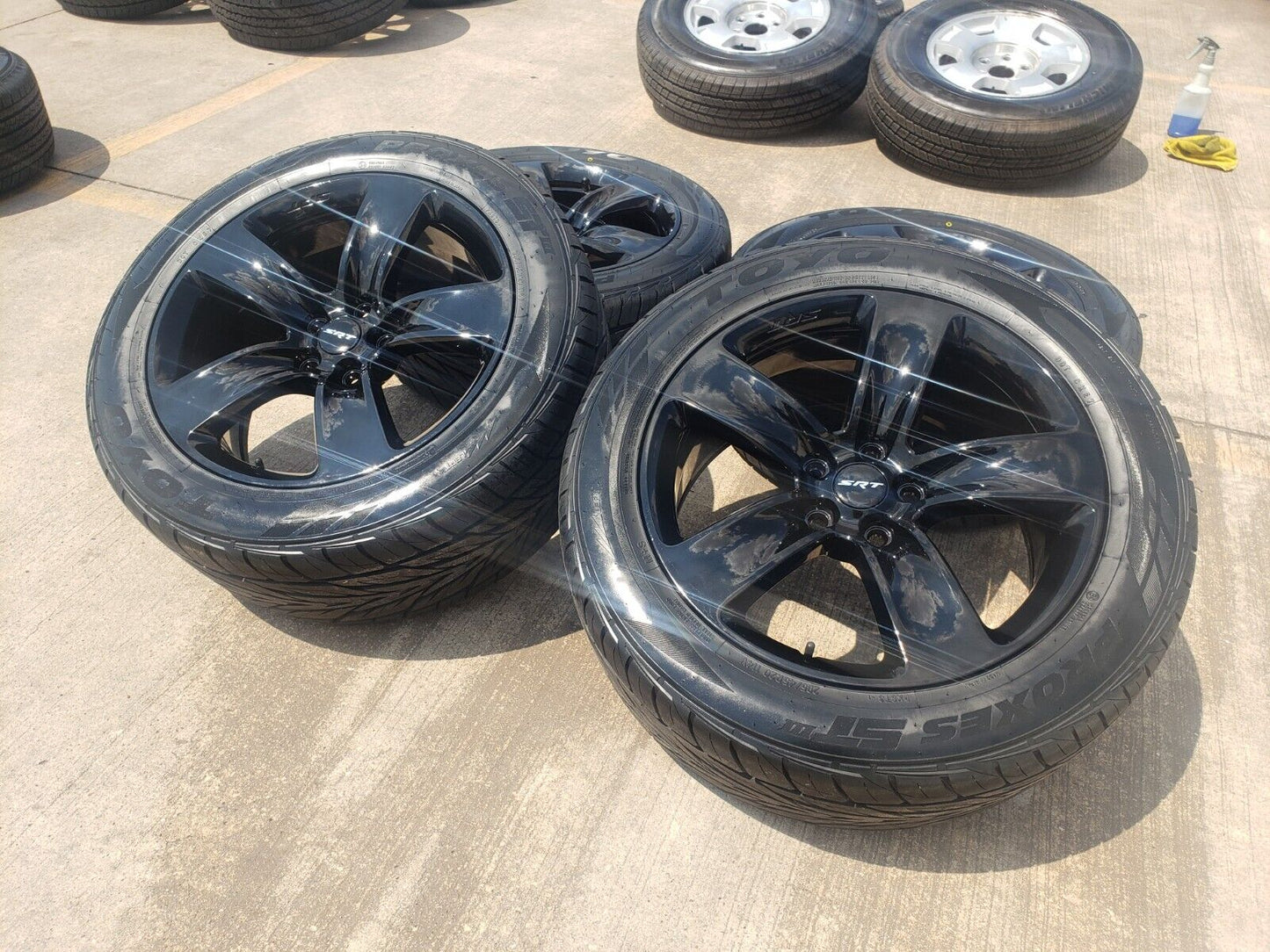 20" Jeep Grand Cherokee SRT Trackhawk OEM 9139 wheels rims tires NEW