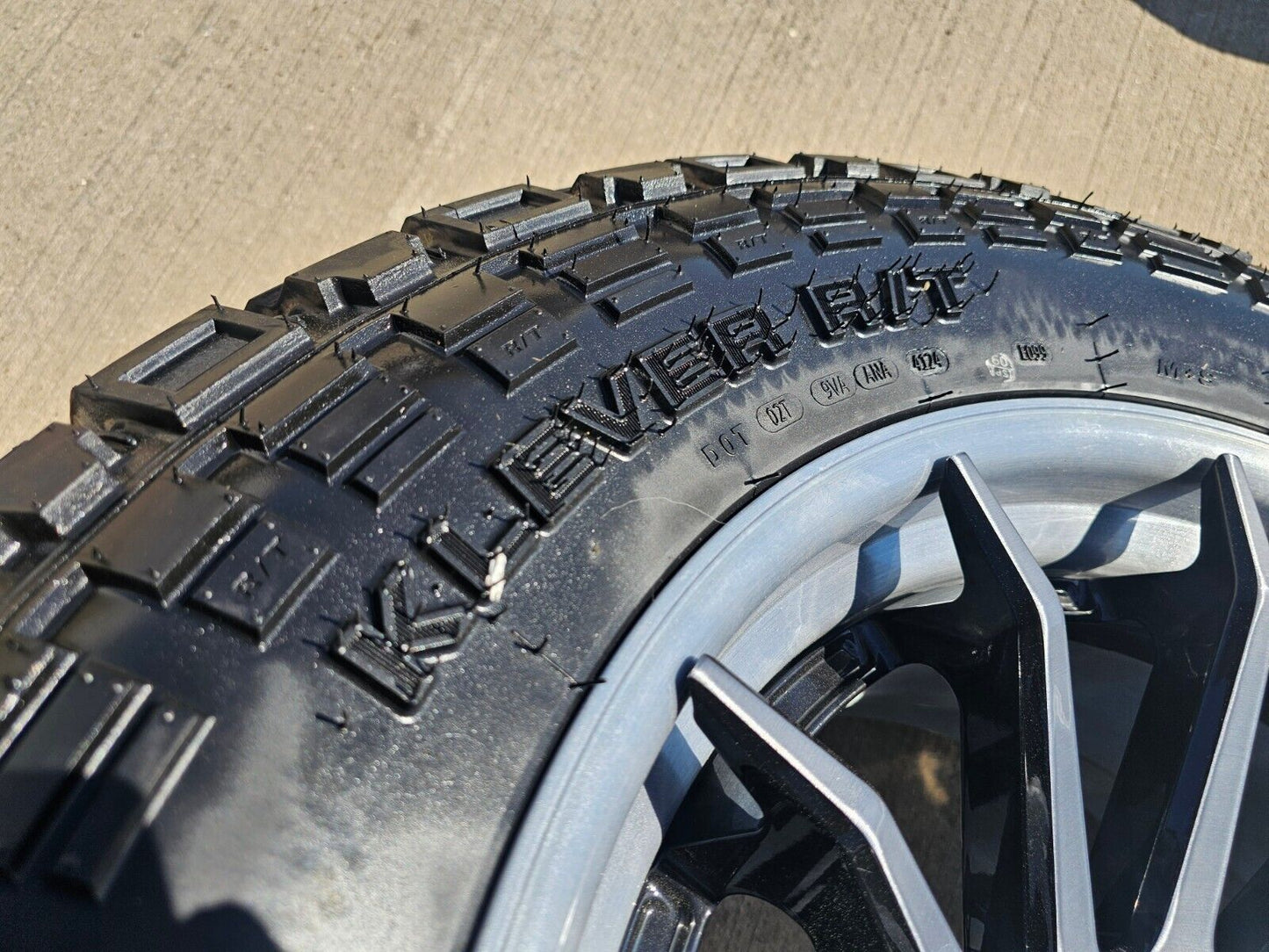 20x10 20" FUEL BURN FC403 Ford Expedition F-150 6x135 wheels rims tires 35" NEW!