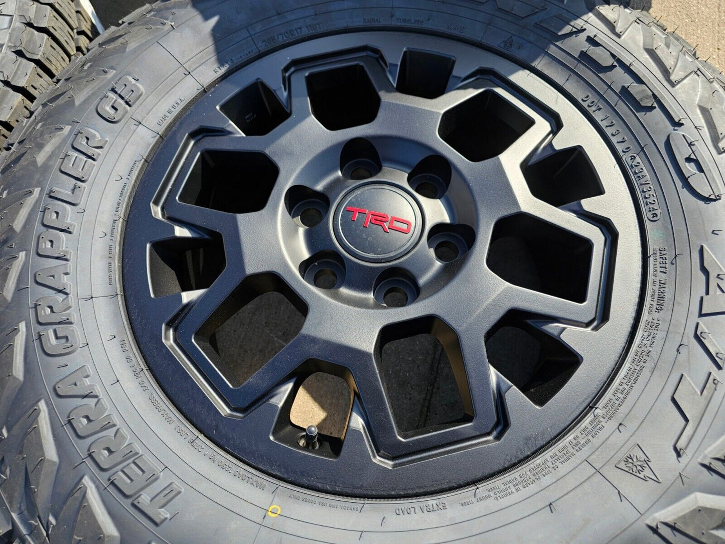 17" Toyota Tacoma 4Runner TRD OEM 10638 42611 95893 wheels rims 2025 NITTO NEW