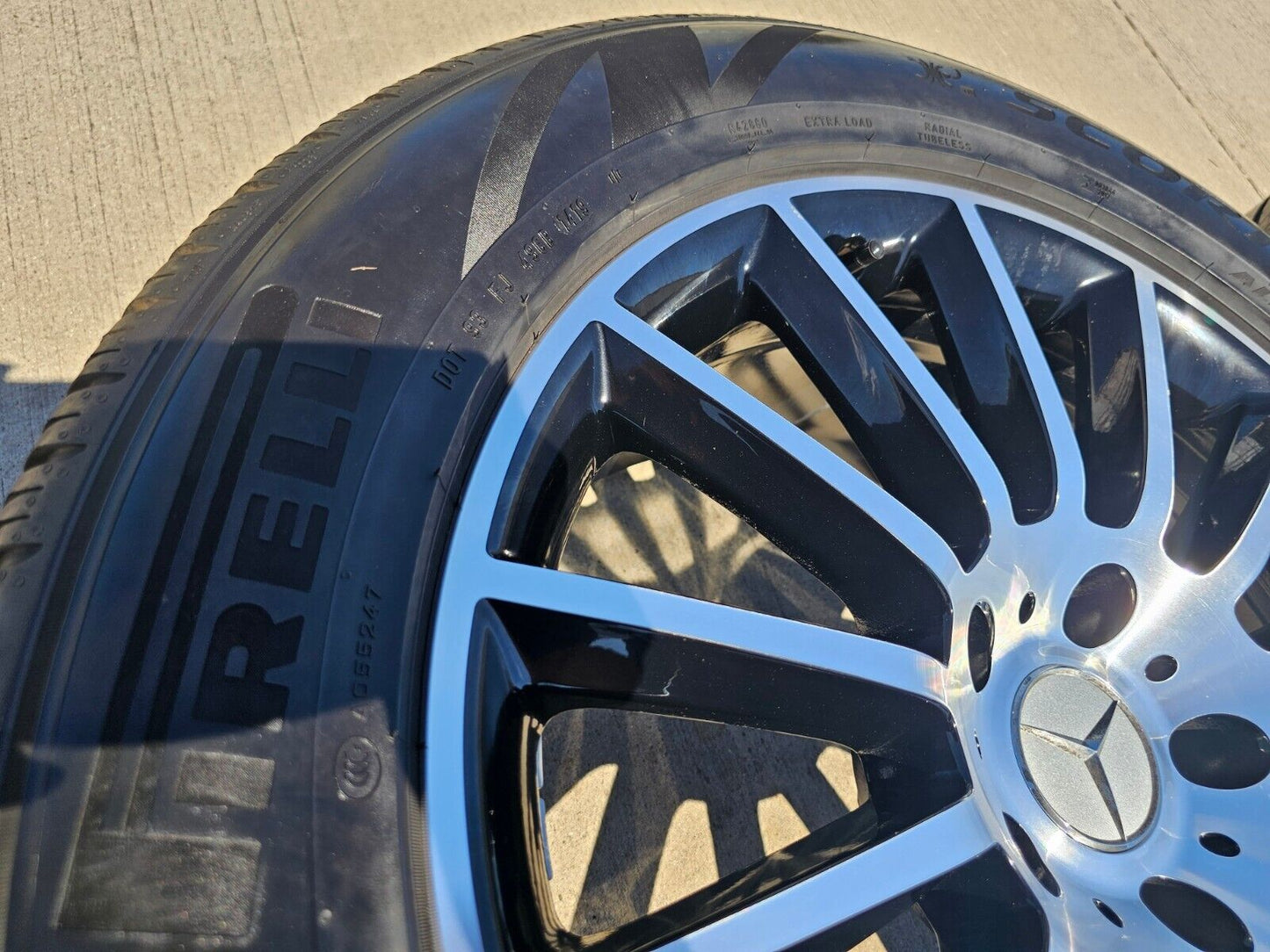 20" Mercedes G Wagon G63 AMG OEM wheels rims 85715 tires