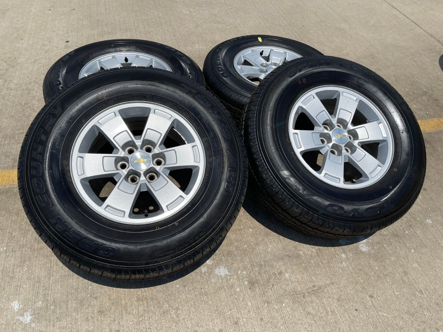 16" Chevy Colorado Z71 GMC Canyon OEM 5670 wheels rims tires