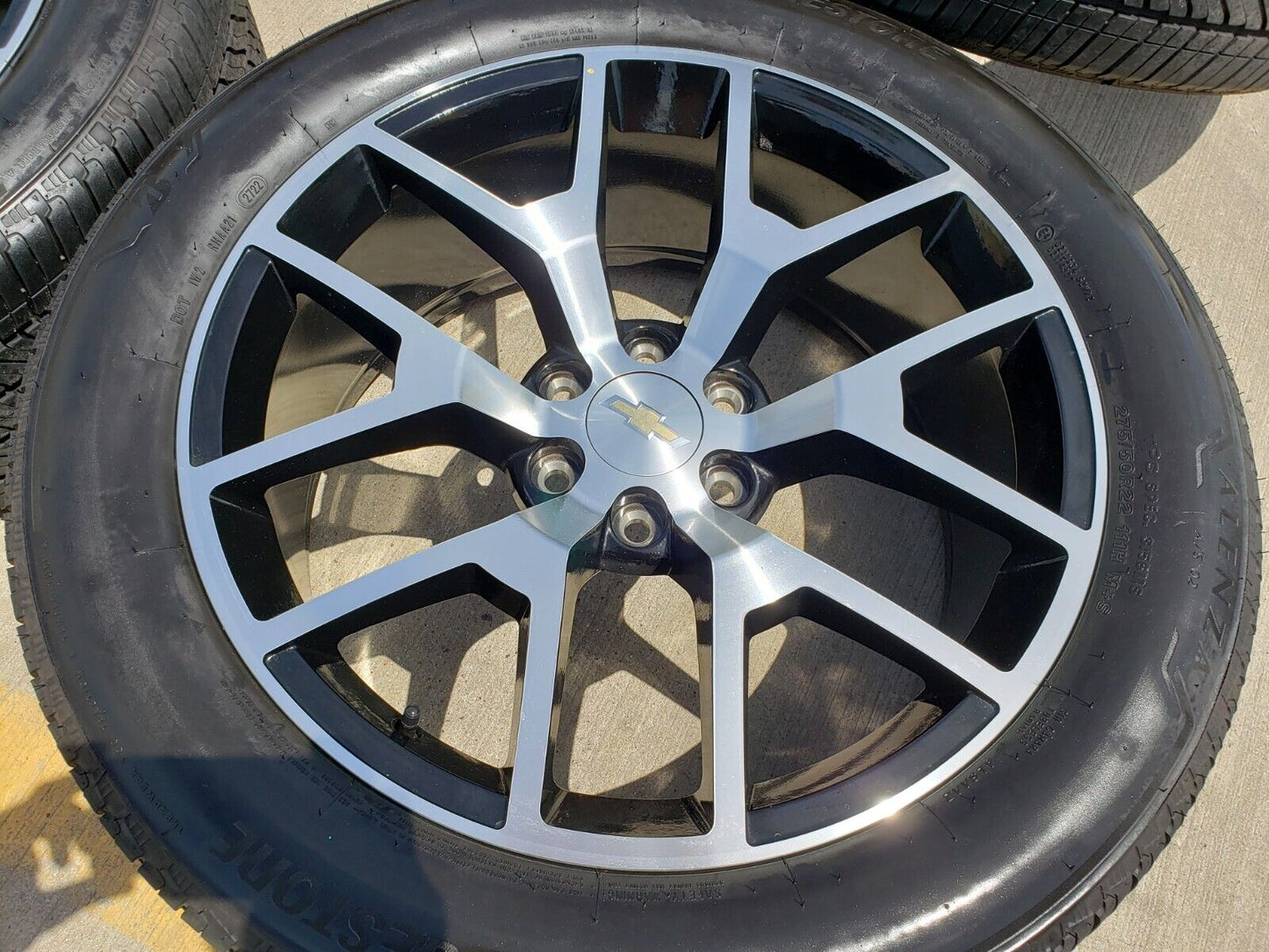22" GMC Yukon Chevy Tahoe OEM replica wheels rims 5698 tires