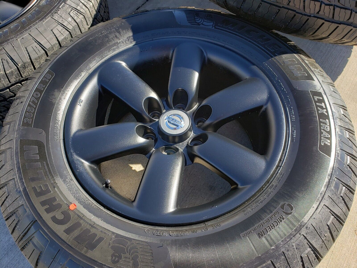 18" Nissan Titan Armada OEM black 62493 wheels rims 2015 2016 2023 2024 NEW