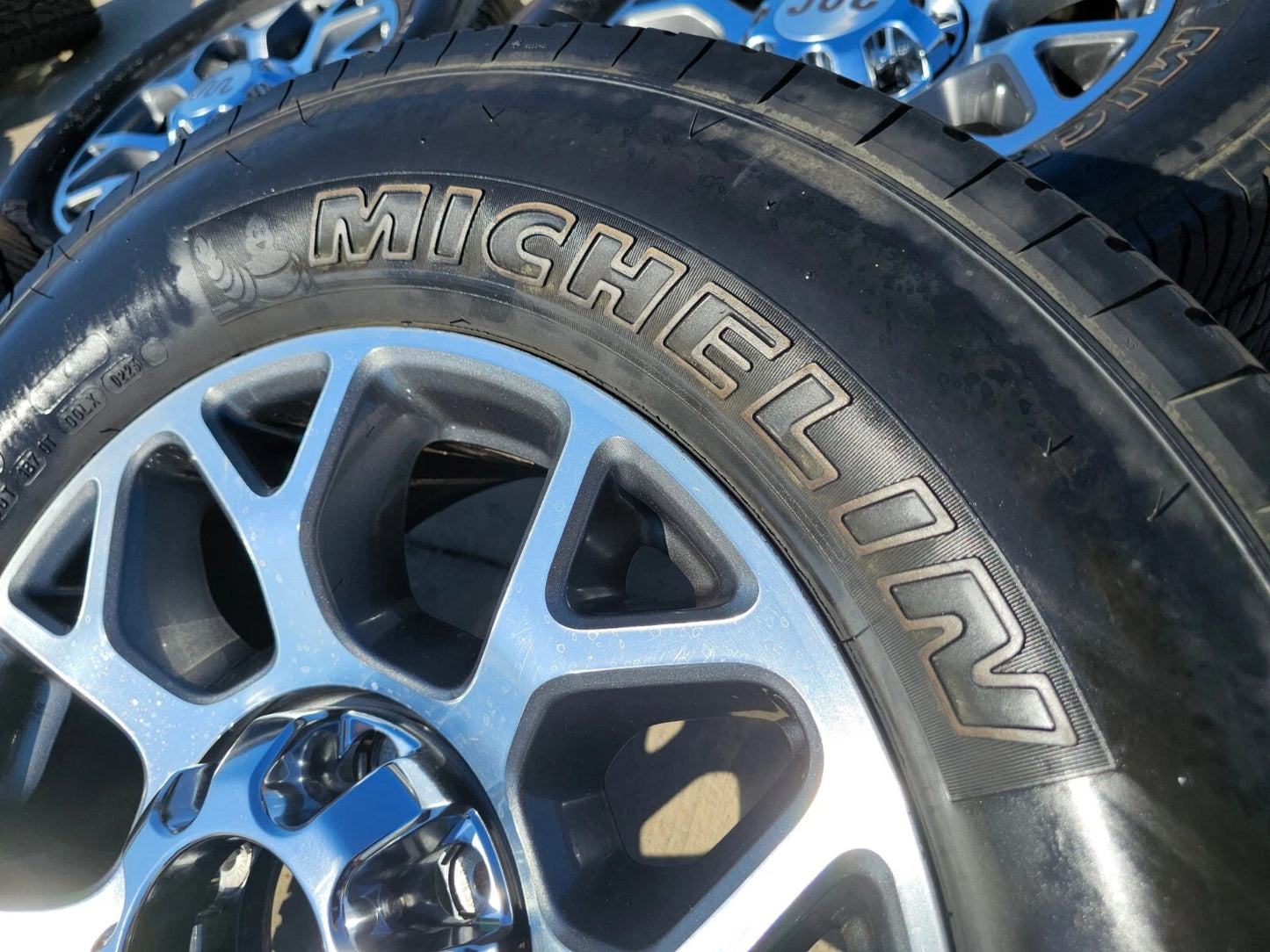 20" Ford F-250 F-350 OEM King Ranch Lariat wheels rims 10292 10293 tires