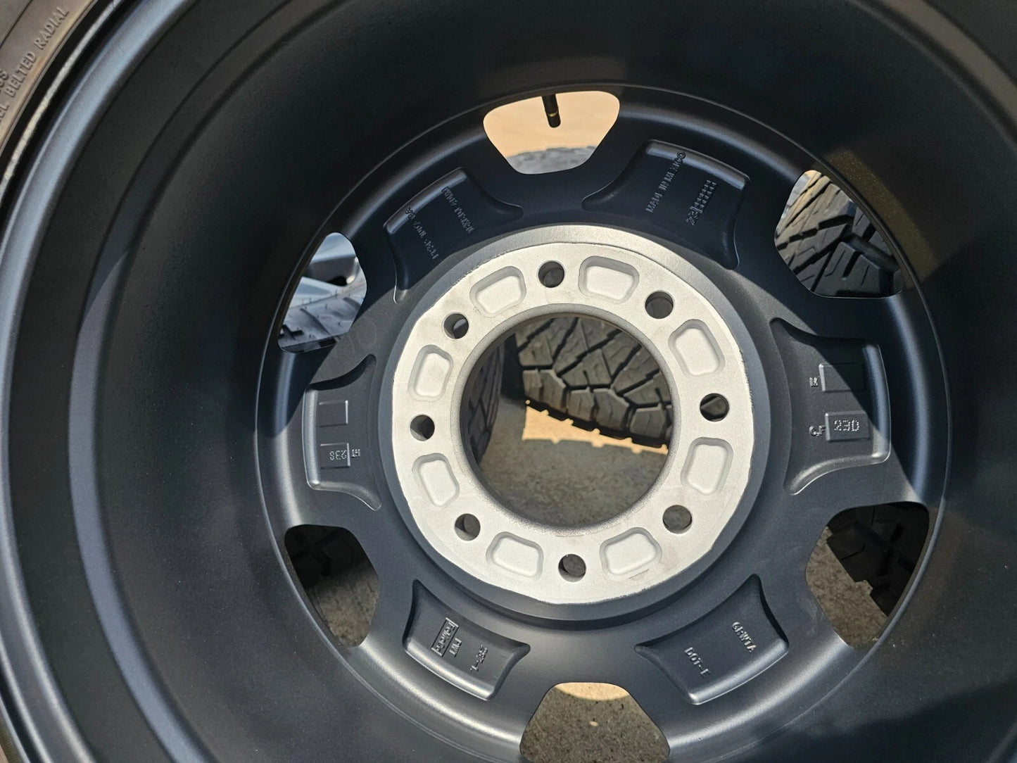 18" Ford F-250 F-350 TREMOR FX-4 OEM black wheels 10298 tires 35"