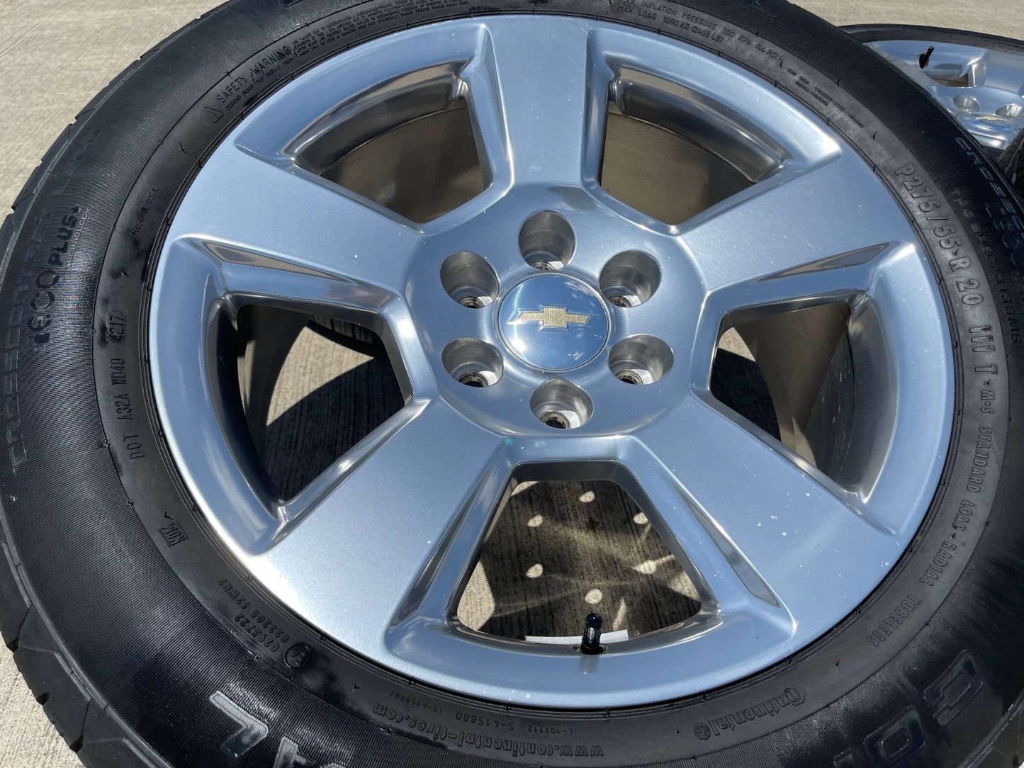 20" Chevy Silverado Tahoe Suburban OEM 5652 wheels rims tires CONTINENTAL