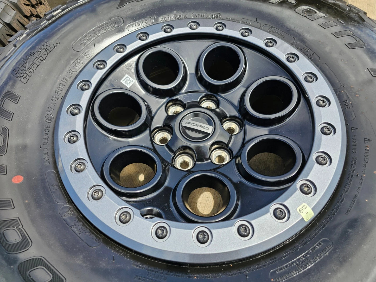 17" Ford F-150 Raptor OEM BEADLOCK rims wheels BFG KO2 37" tires NEW
