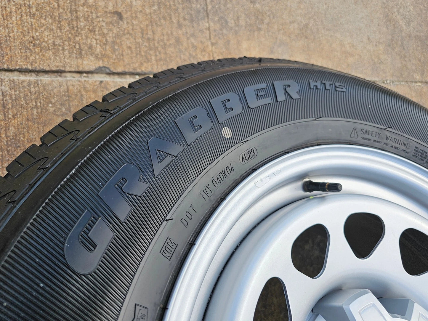 17" GMC Sierra Chevy Silverado OEM wheels rims tires 8130 Yukon NEW