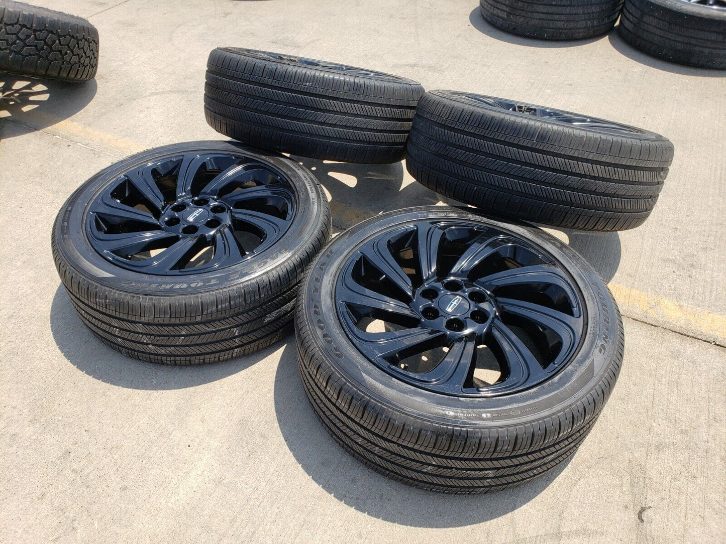 22" Lincoln Navigator OEM rims wheels Black Label tires 2024 2025 10497