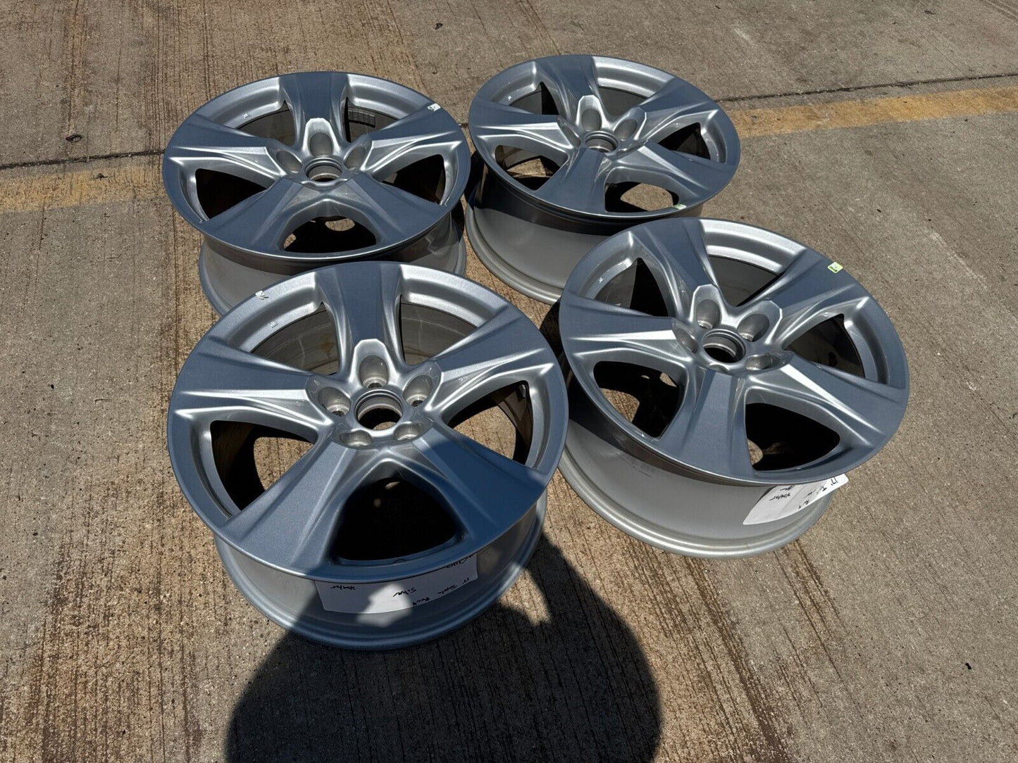 18" Toyota Highlander Rav4 RX350 OEM 75263 wheels rims 2022 2023 2024 2025 NEW