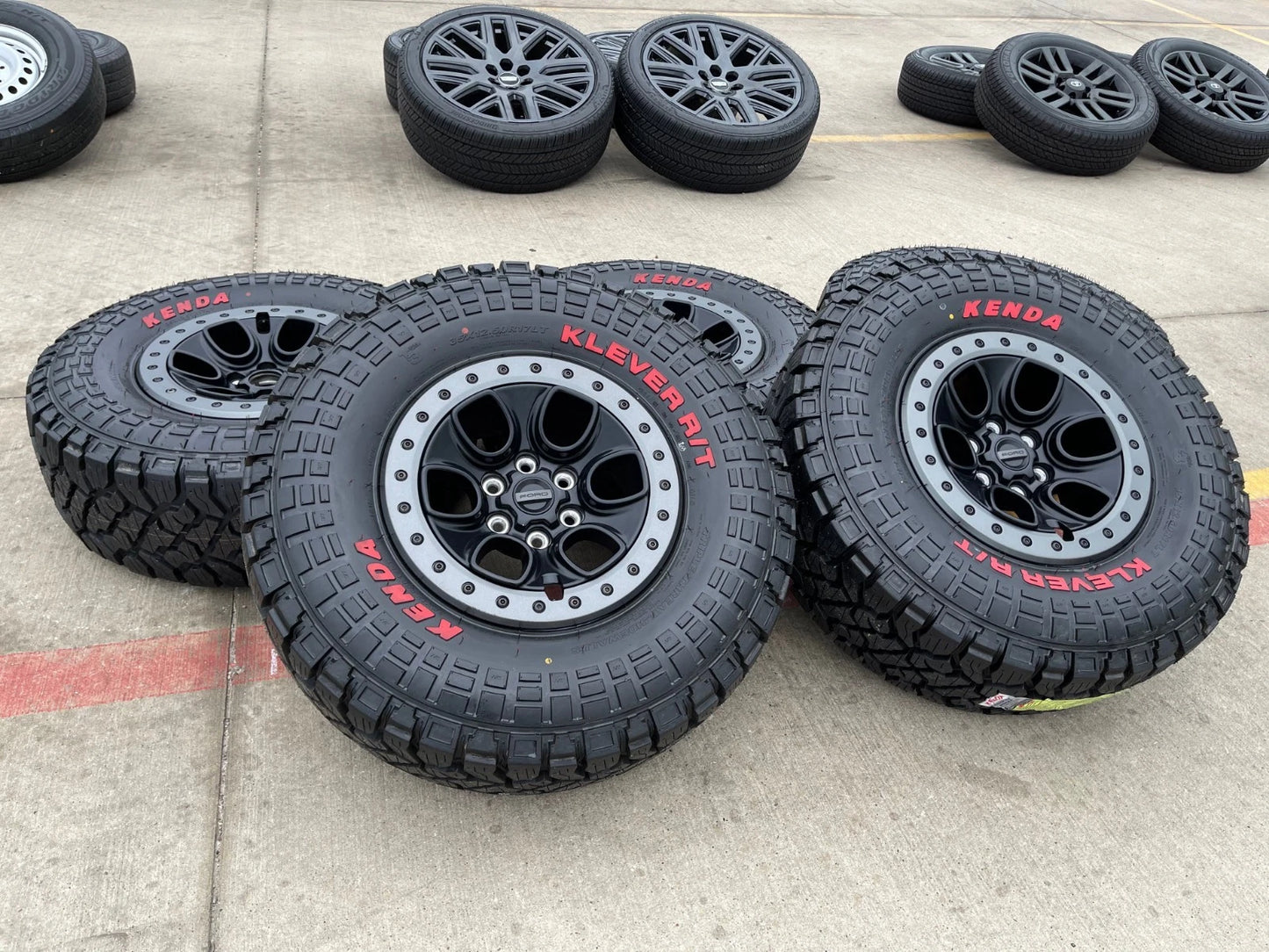 17" Ford F-150 Raptor OEM BEADLOCK rims wheels 10459 95210 KENDA 35" tires NEW