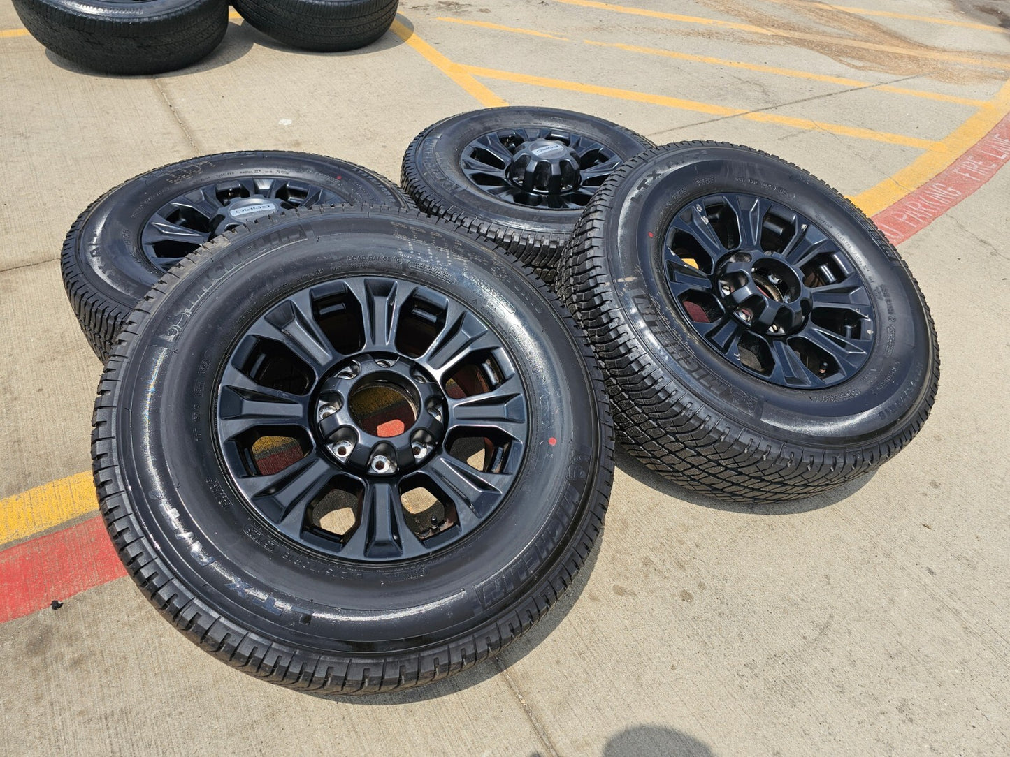 18" Ford F-250 F-350 OEM rims wheels 10097 tires MICHELIN NEW