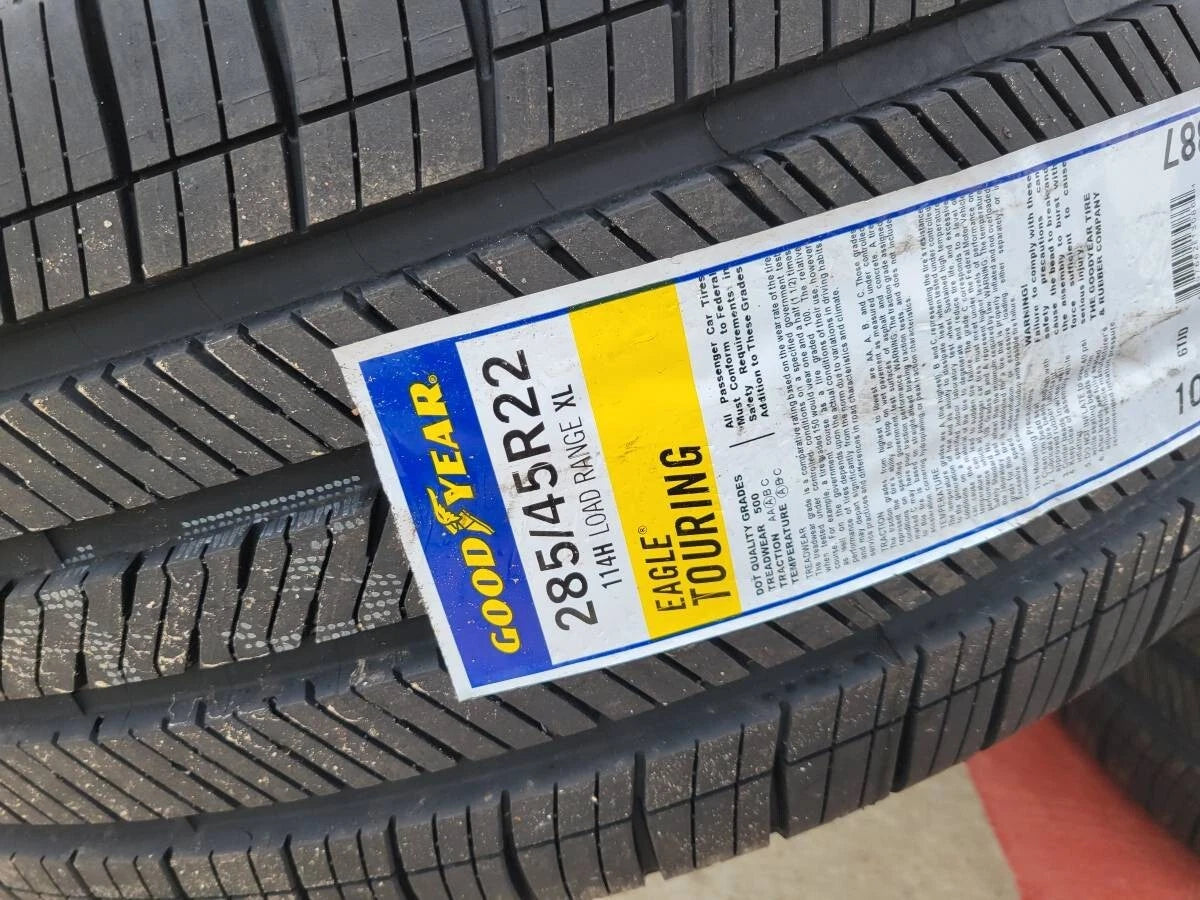 22" Cadillac Escalade OEM Black wheels rims 4873 95026 tires 2025 2026 NEW