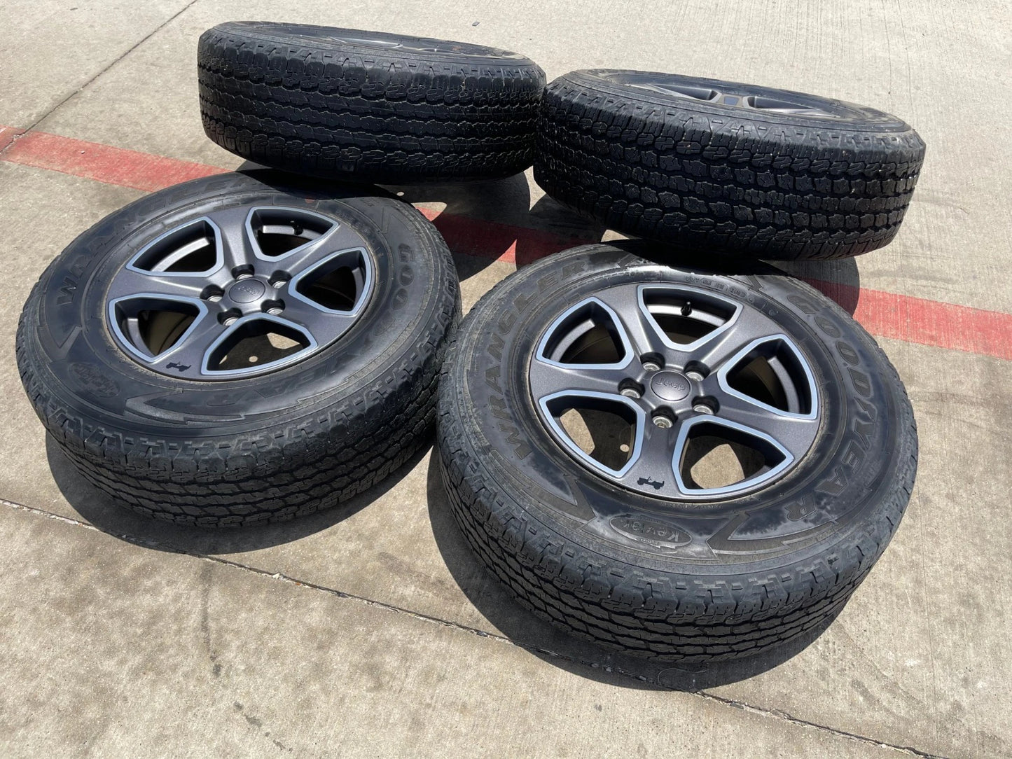 17" Jeep Wrangler Rubicon OEM wheels rims 9217 Gladiator GOODYEAR