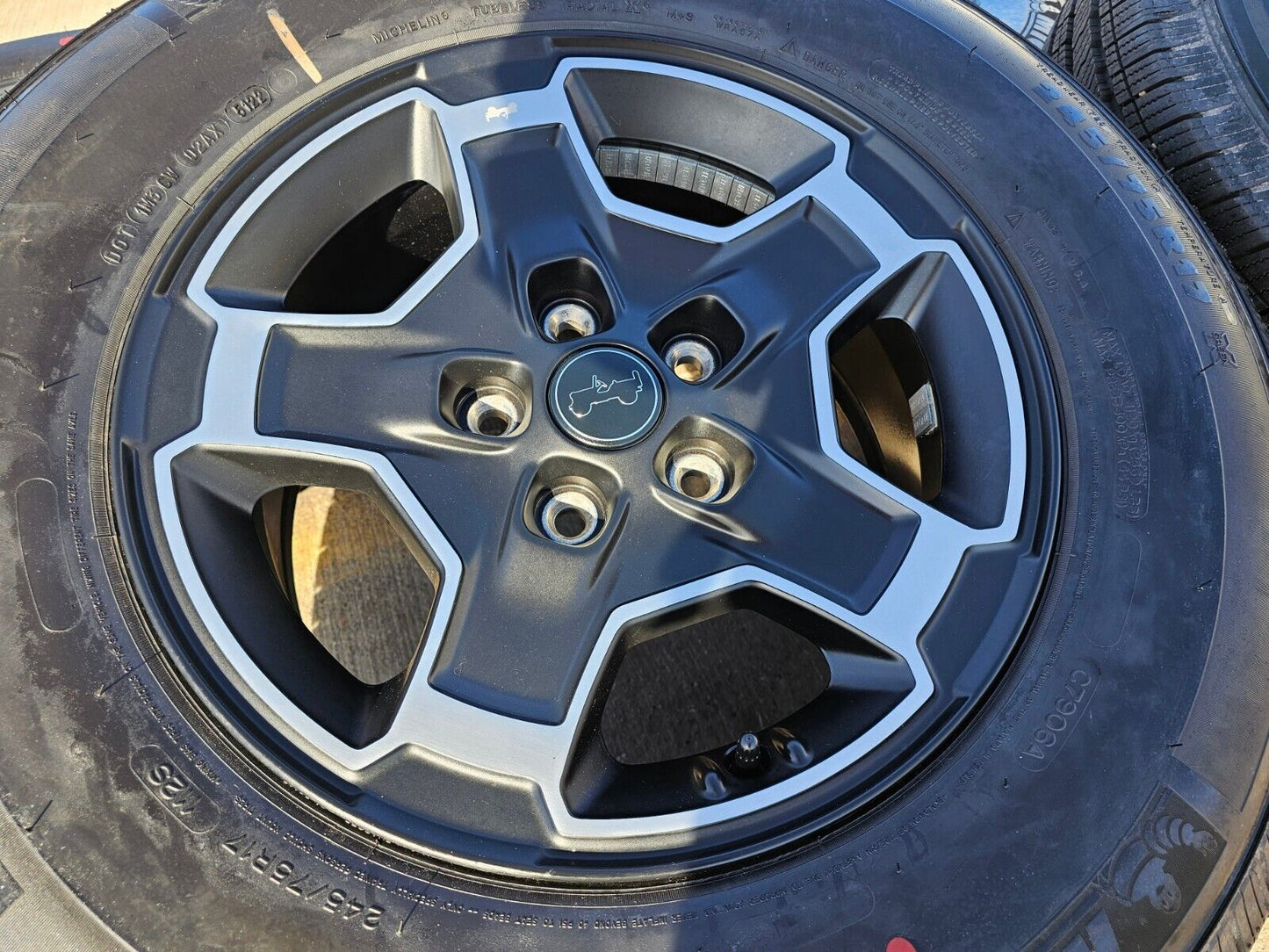 17" Jeep Gladiator RUBICON OEM black wheels rims Wrangler 96956 NEW