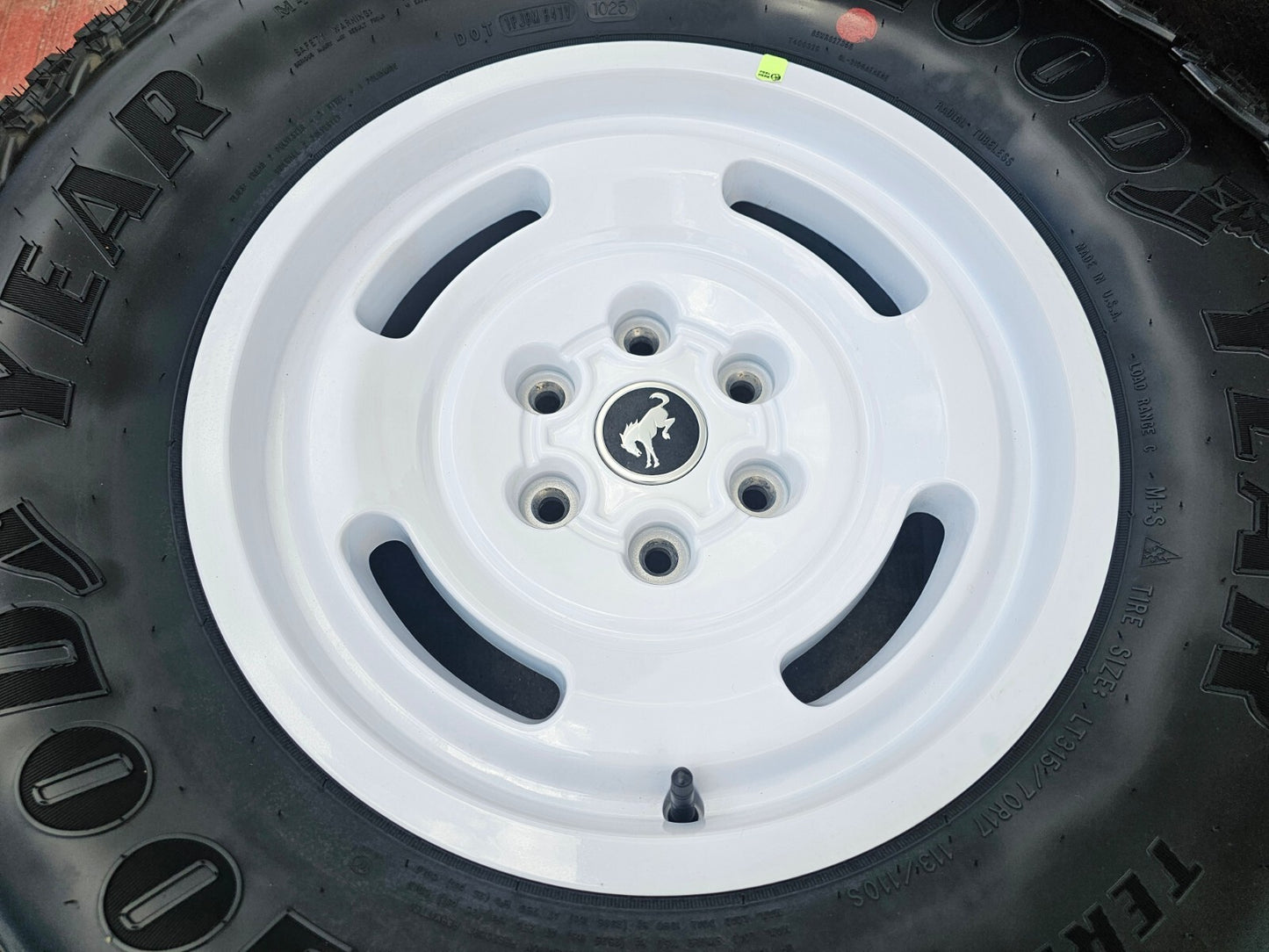 17" Ford Bronco HERITAGE Limited Edition wheels rims white 2025 2026 NEW