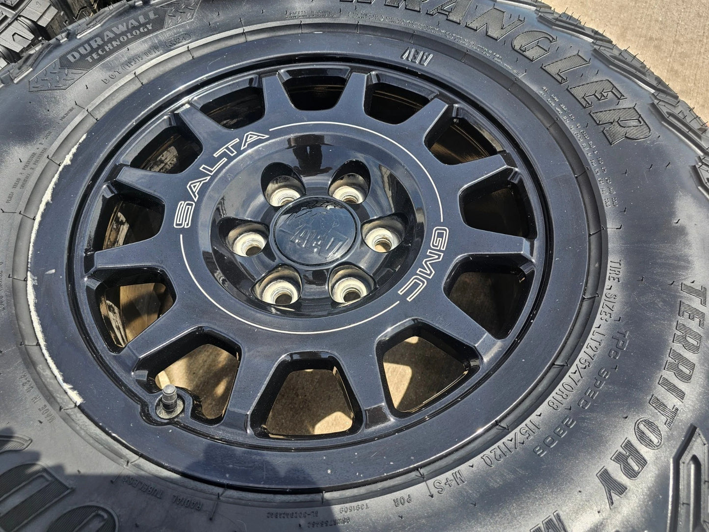 18" AEV SALTA GMC Sierra AT4X Chevy Silverado OEM rims wheels GOODYEAR