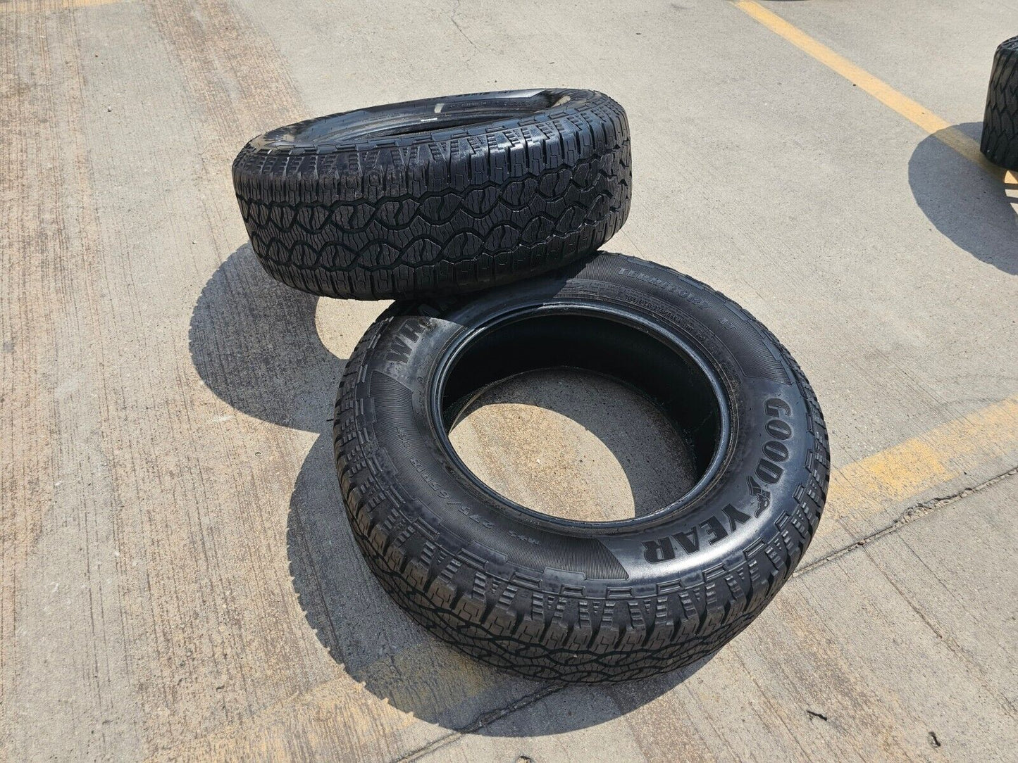 (1) 275/65/18 Goodyear Wrangler Territory A/T tire NEW
