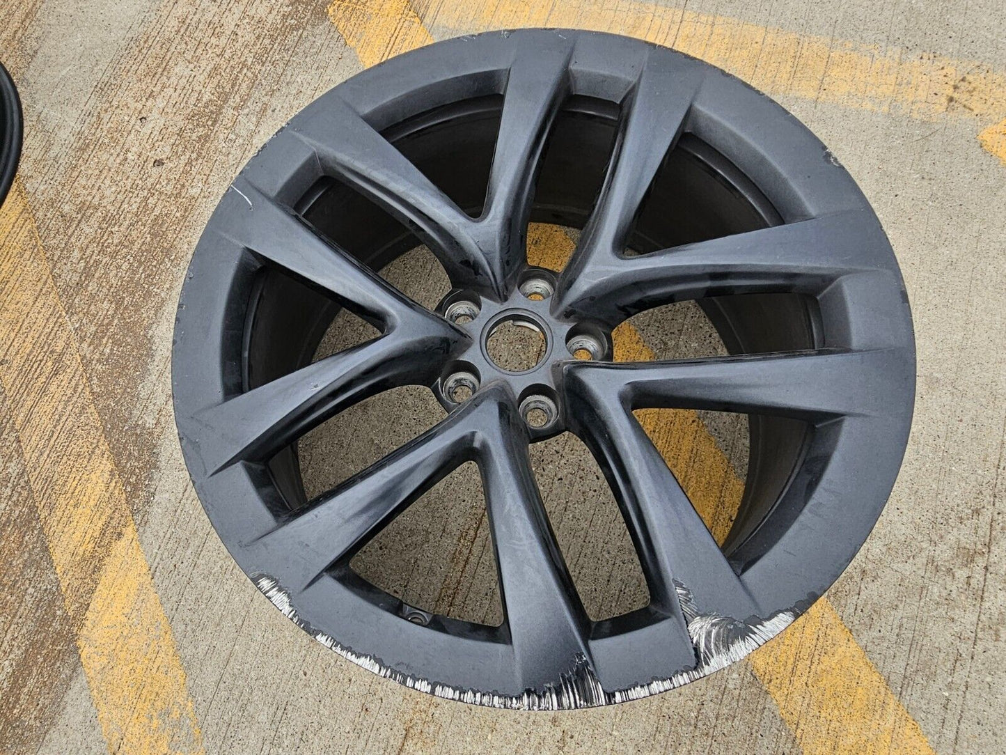 21x10.5 21" Tesla Model S PLAID OEM wheel rim REAR spare 2022 2023 2024 2025