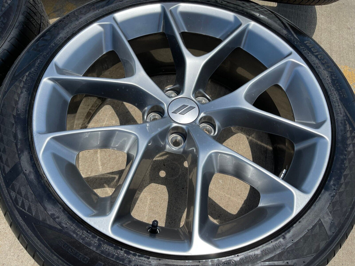 20" Dodge Charger Challenger Chrysler 300 OEM 2651 wheels rims tires