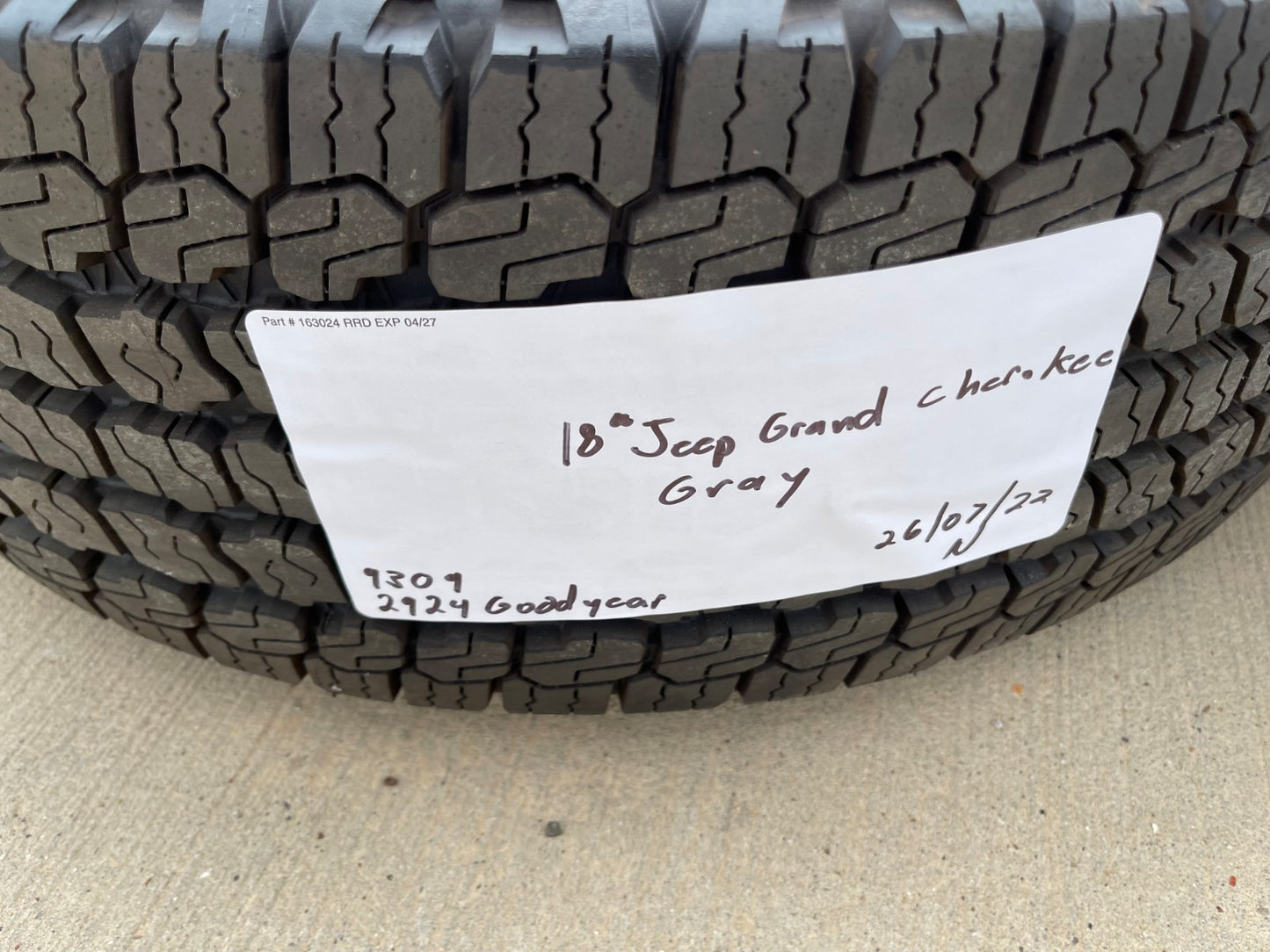 18" Jeep Grand Cherokee TRAILHAWK L OEM wheels rims 9309 Durango SET NEW