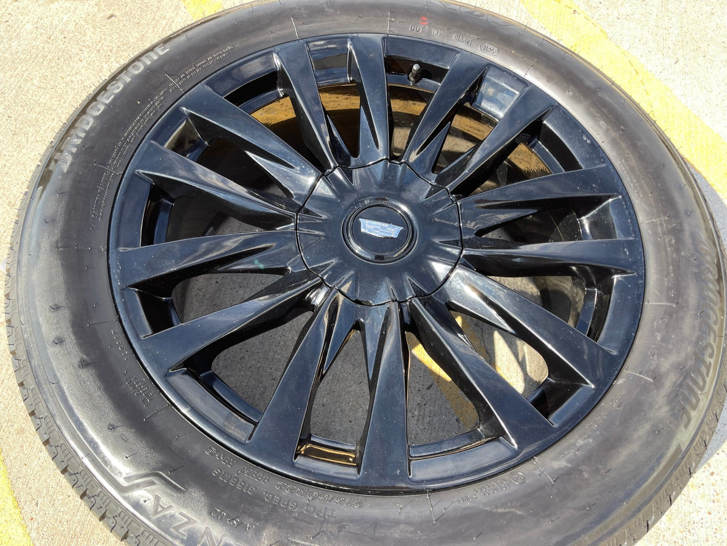 22" Cadillac Escalade OEM Black wheel rim 4873 95026 Tahoe Silverado 2025 NEW
