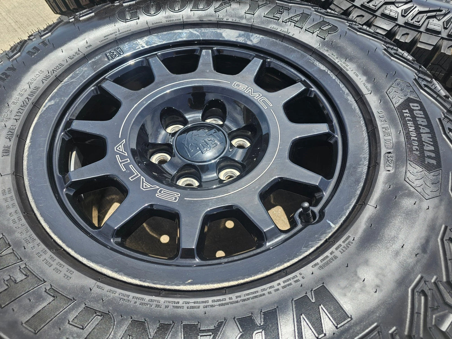 18" AEV SALTA GMC Sierra AT4X Chevy Silverado OEM rims wheels GOODYEAR