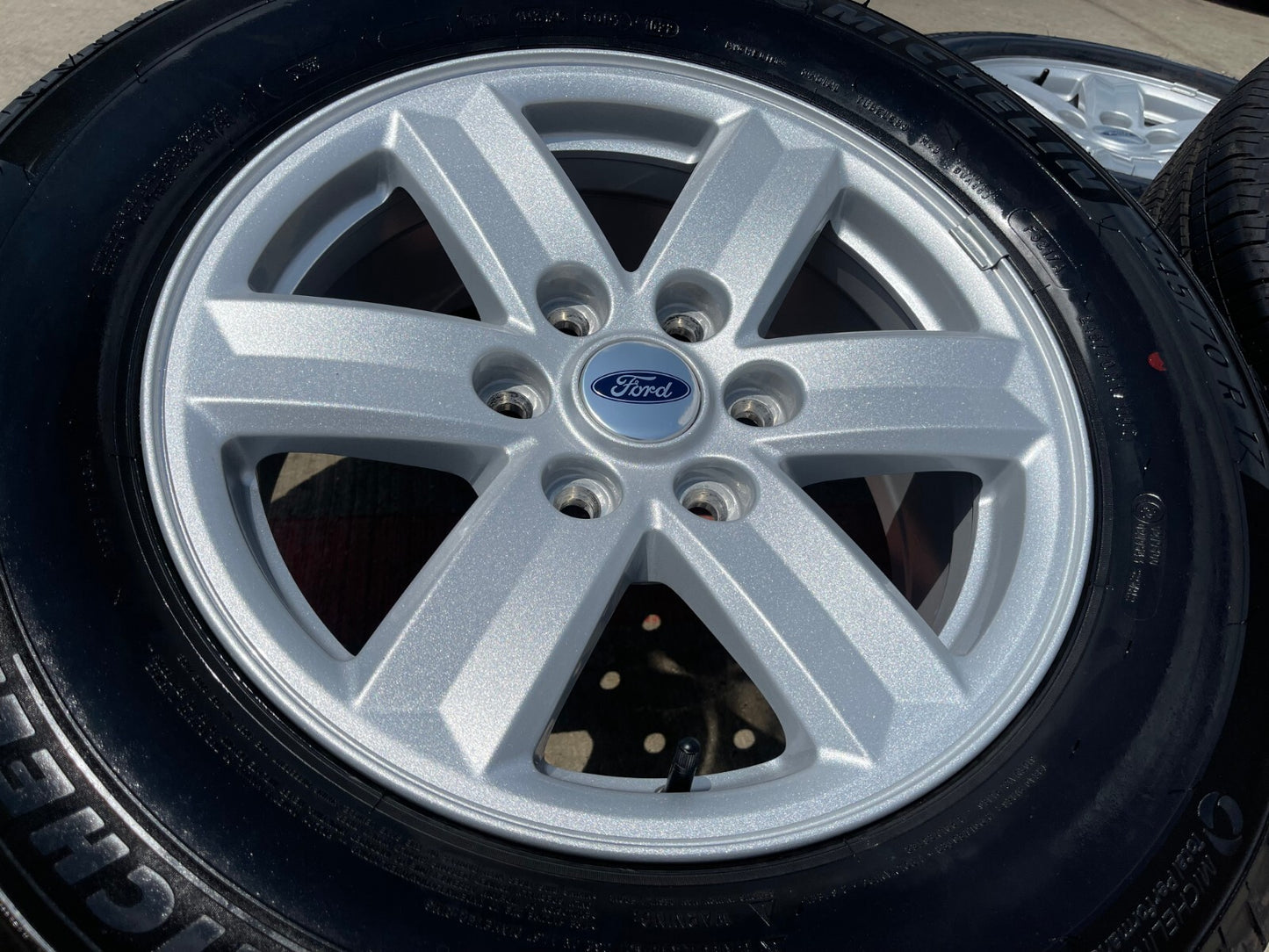 17" Ford F-150 Expedition OEM rims wheels 10339 tires NEW MICHELIN