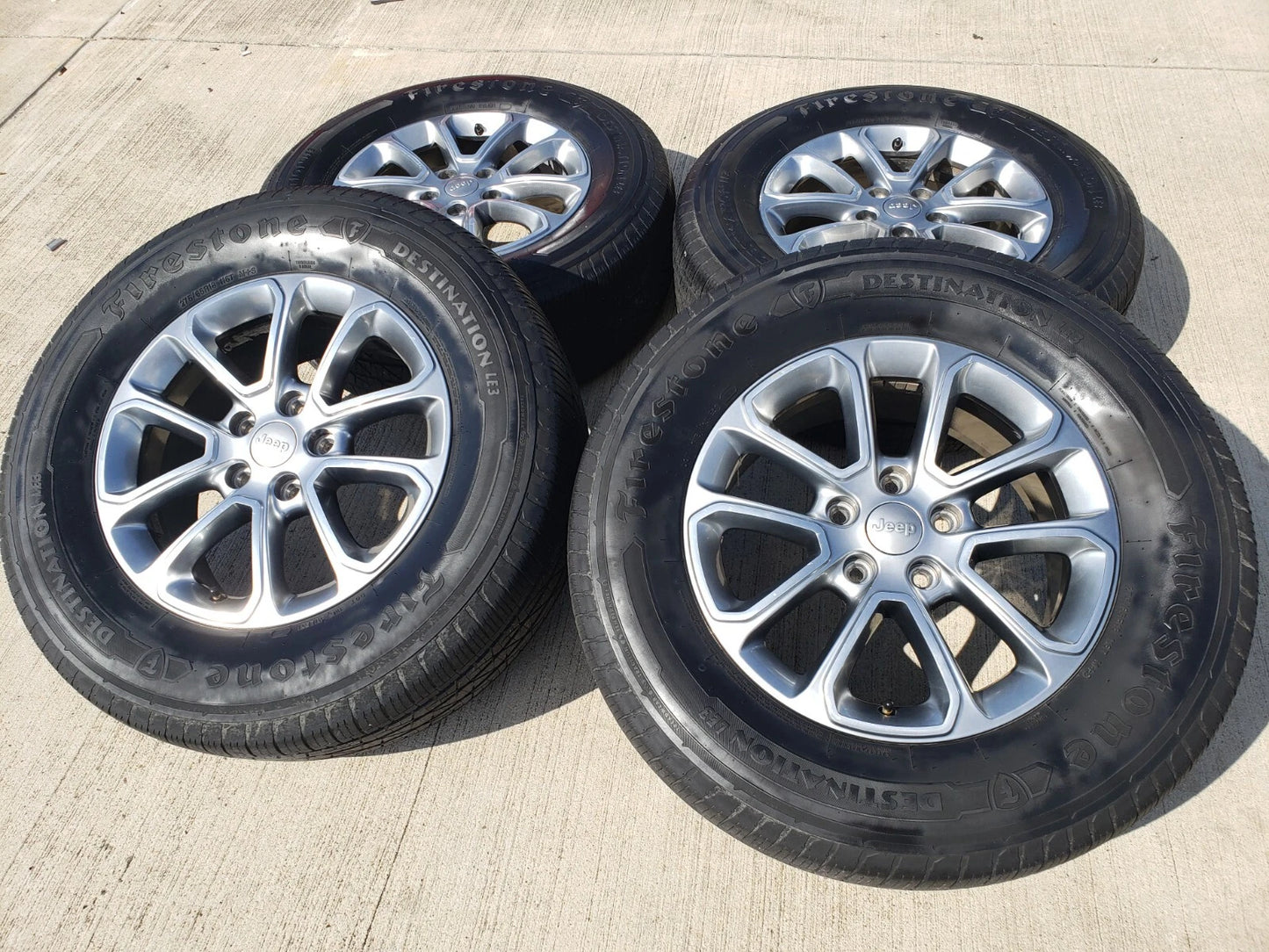 18" Jeep Grand Cherokee Dodge Durango OEM 9136 wheels rims tires