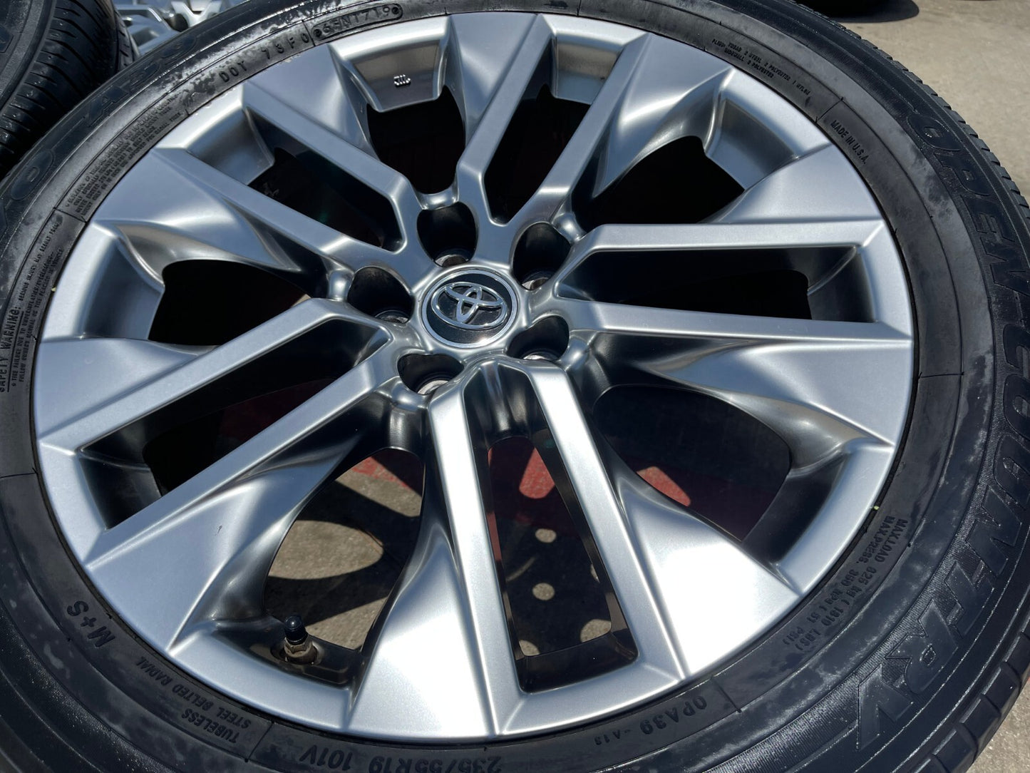 19" Toyota Rav4 Premium OEM 75244 wheels rims Highlander