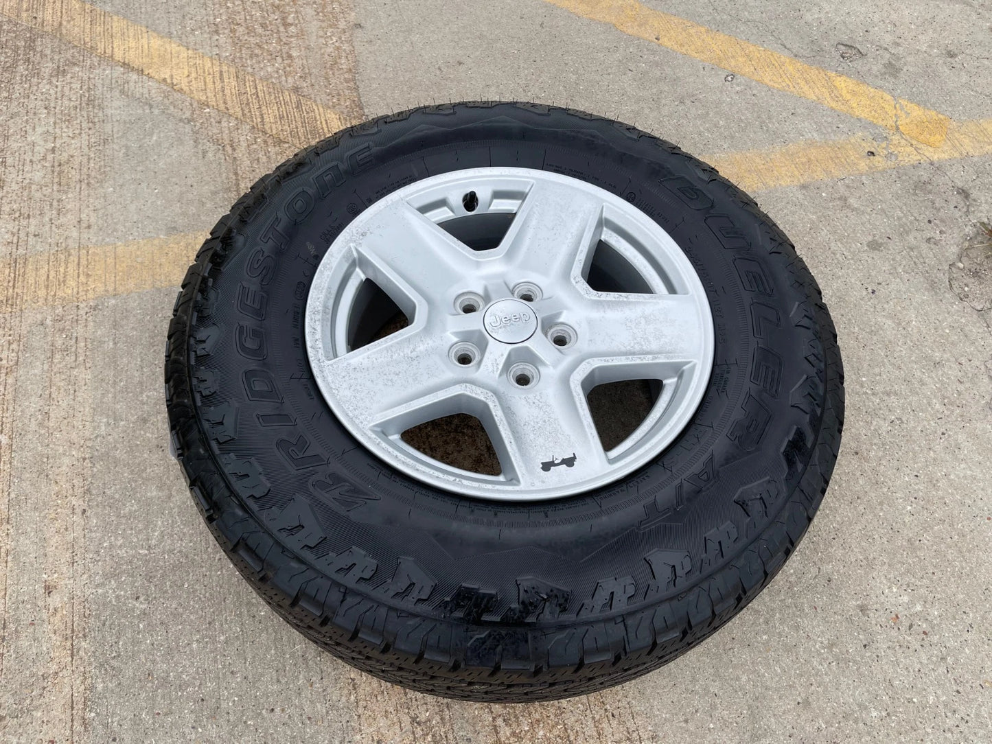 17" Jeep Gladiator SPORT OEM wheel rim 9235 spare Wrangler 2022 2023 2024 2025