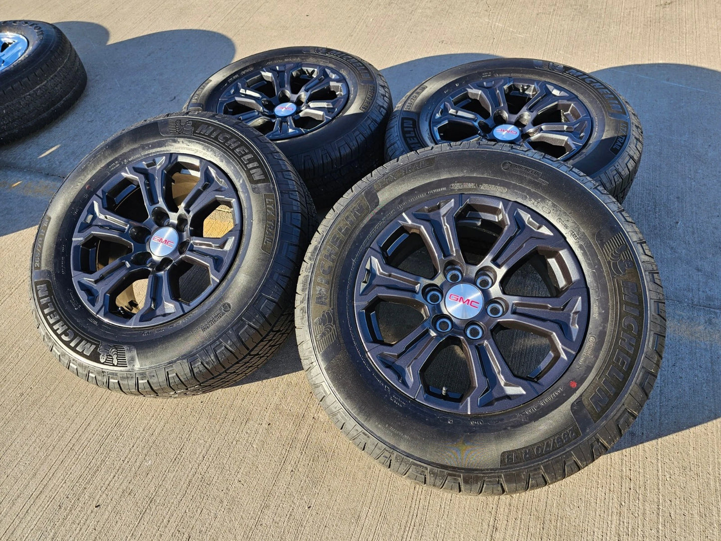 18" GMC Sierra Canyon Chevy Tahoe Colorado OEM 5910 wheels rims 2024 2025 NEW