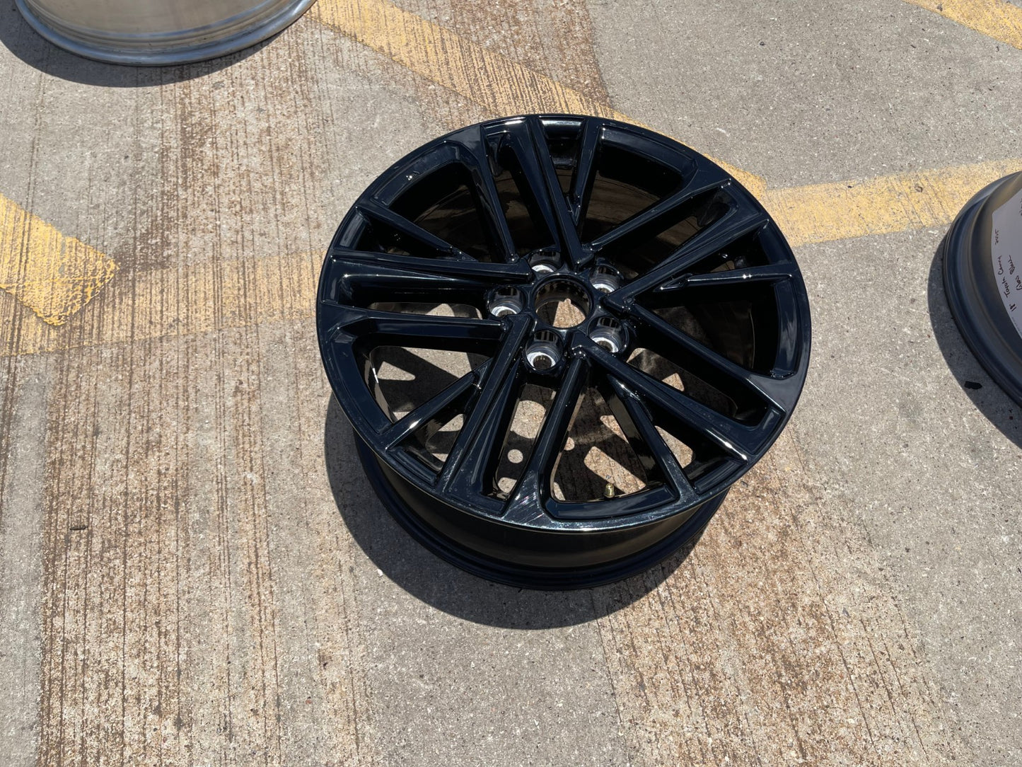 18" Toyota Camry XSE OEM 95968 wheel rim 2022 2023 2024 2025 2026
