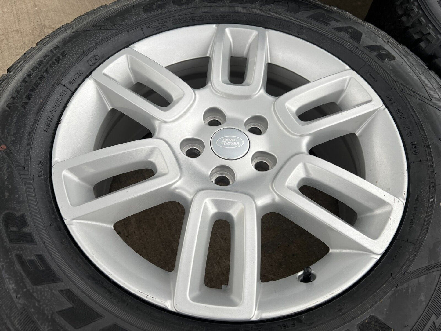 19" Land Rover DEFENDER Range Rover OEM wheels rims 72350 A/T 2023 2024 2025 NEW