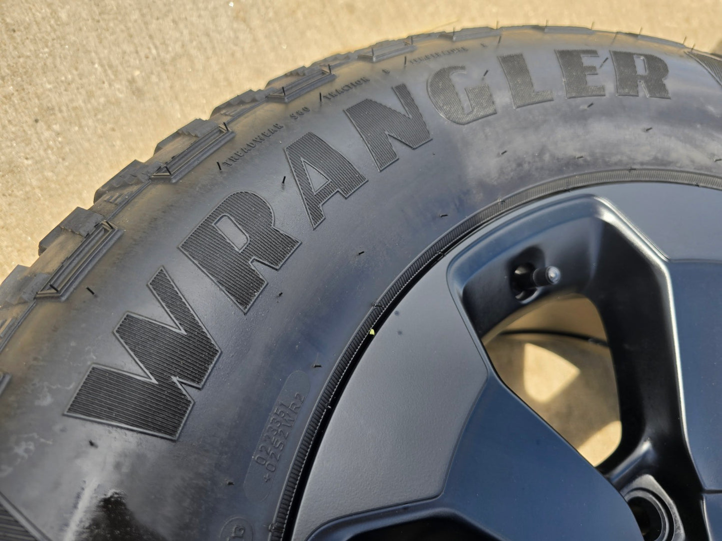 18" Dodge Ram 1500 Rebel Black OEM wheels rims 2671 tires 2023 2024 2025 NEW