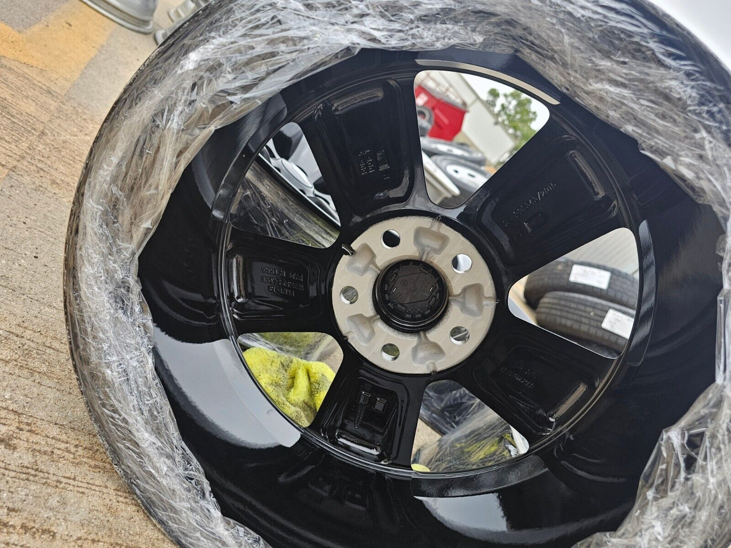 18" Dodge Charger Challenger Chrysler 300 OEM 2521 wheels rims NEW