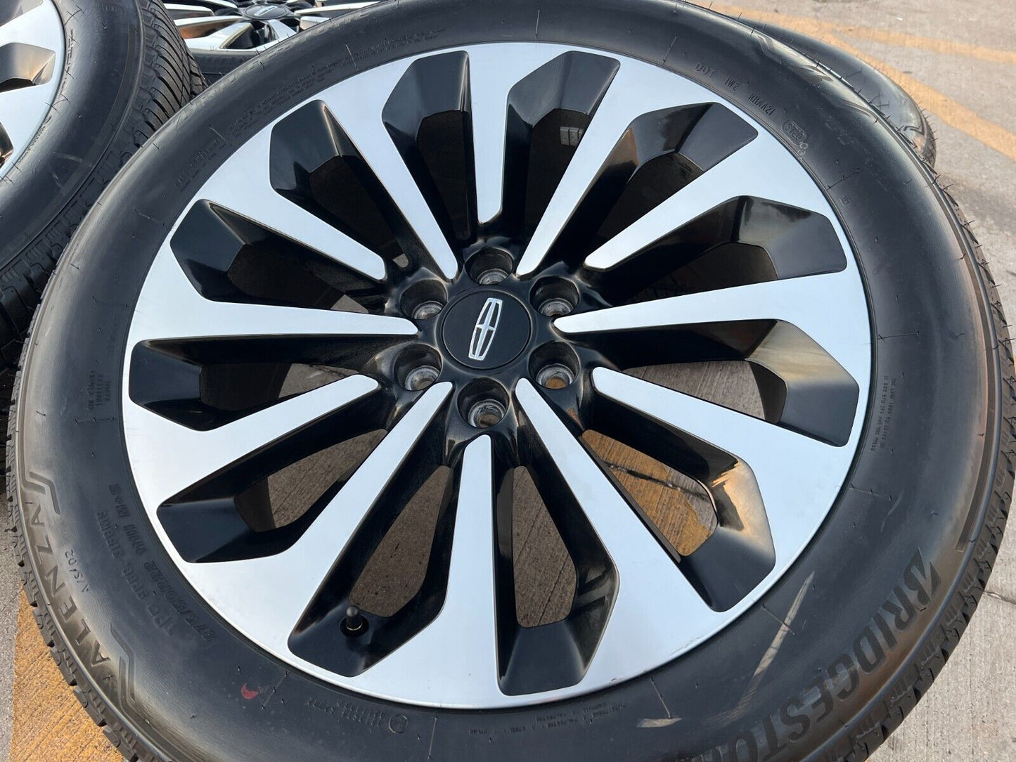 22" Lincoln Navigator L OEM black rims wheels 95385 10498 tires 2024 2025 NEW