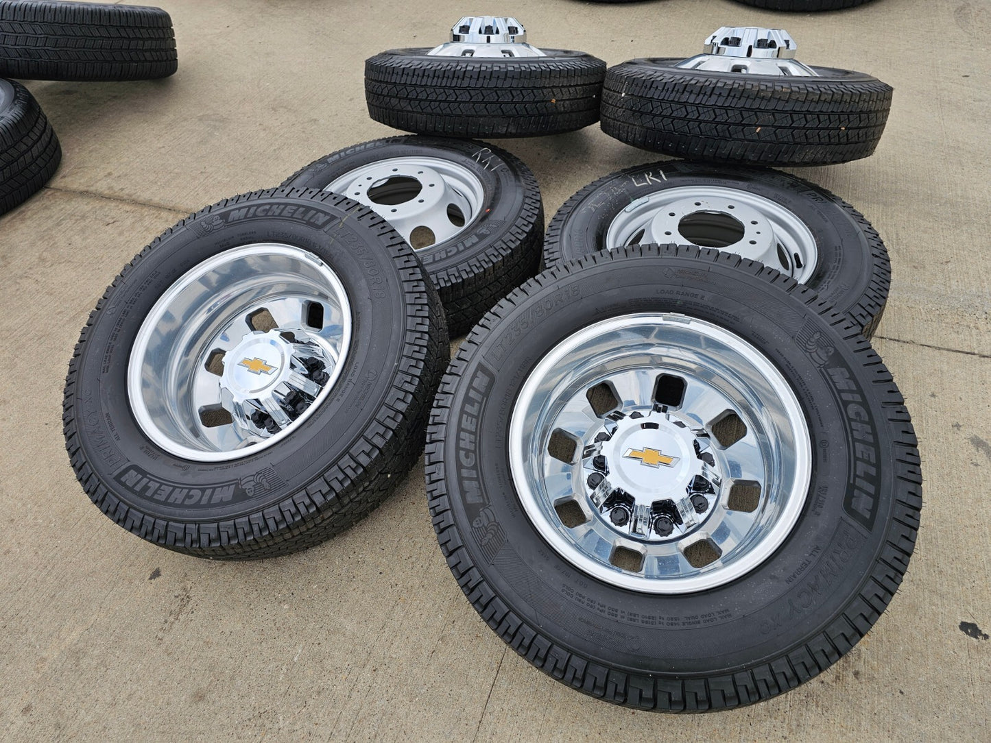 18" Chevy Silverado 3500 Dually rims wheels OEM GMC Sierra 8x210 2024 2025 NEW